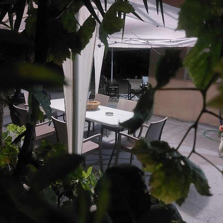 Lacasadirigas Lefkáda 外观 照片